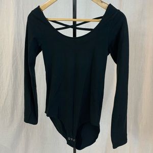 NWOT long sleeve cross back bodysuit
